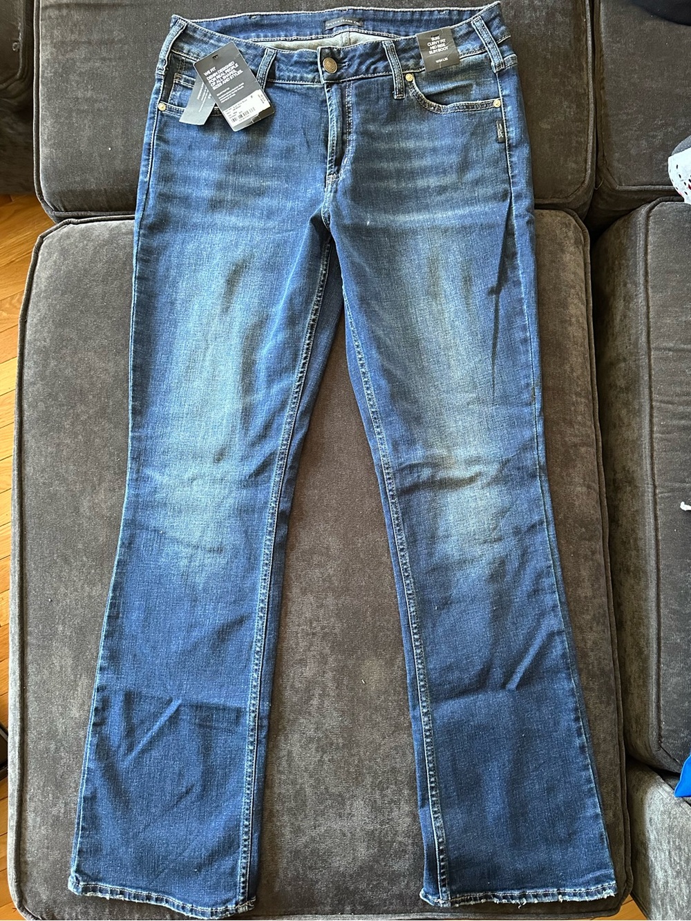 NWT Silver Jeans Co. Women’s Suki Curvy Fit Slim Boot 34x33